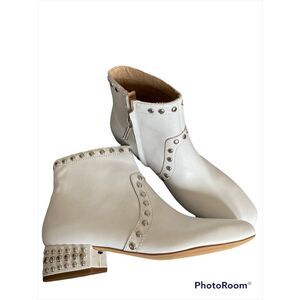 Sam Edelman White Boots “Studded” Lorin Boot 8